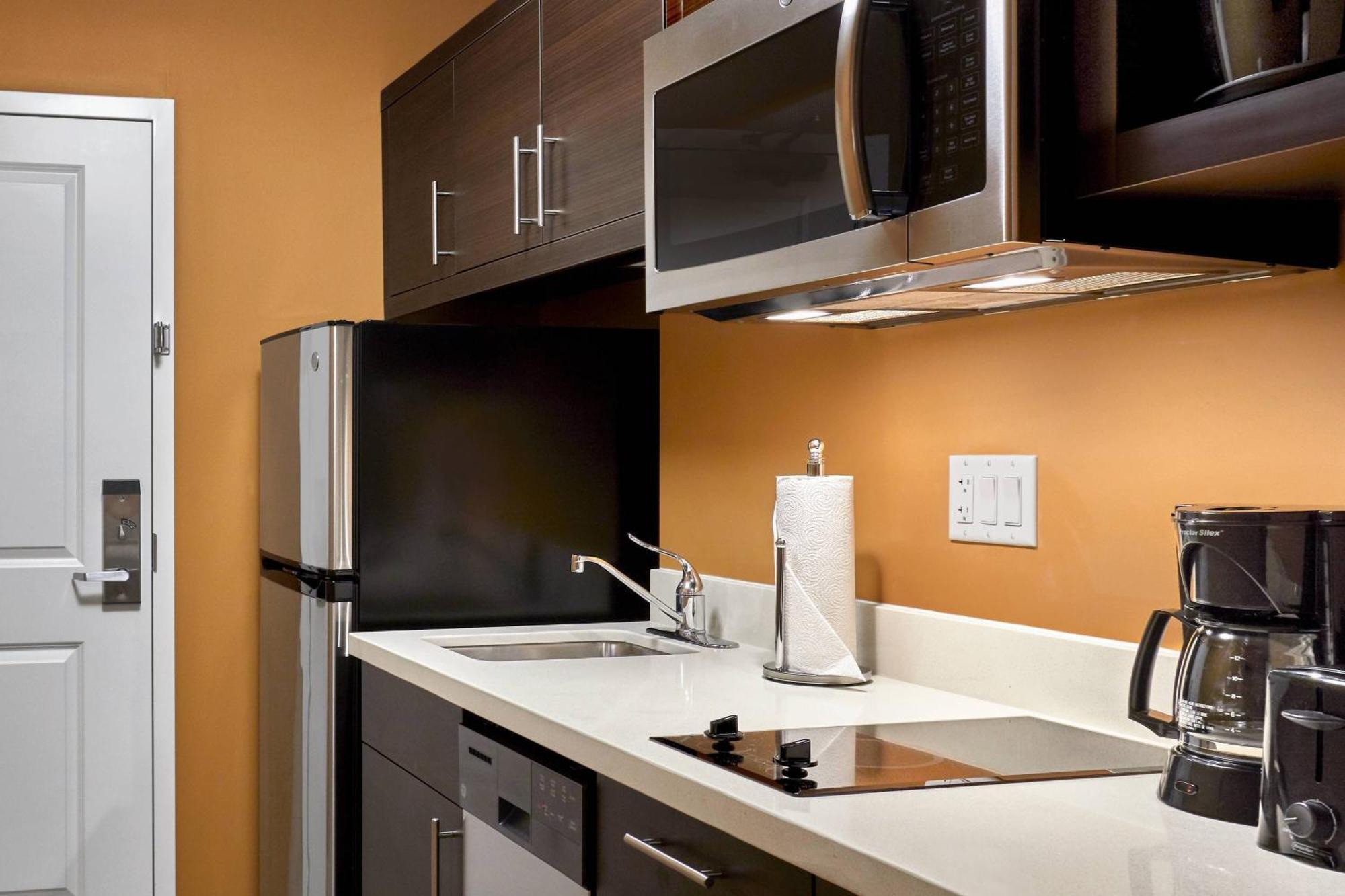Towneplace Suites By Marriott Fort Mcmurray Dış mekan fotoğraf