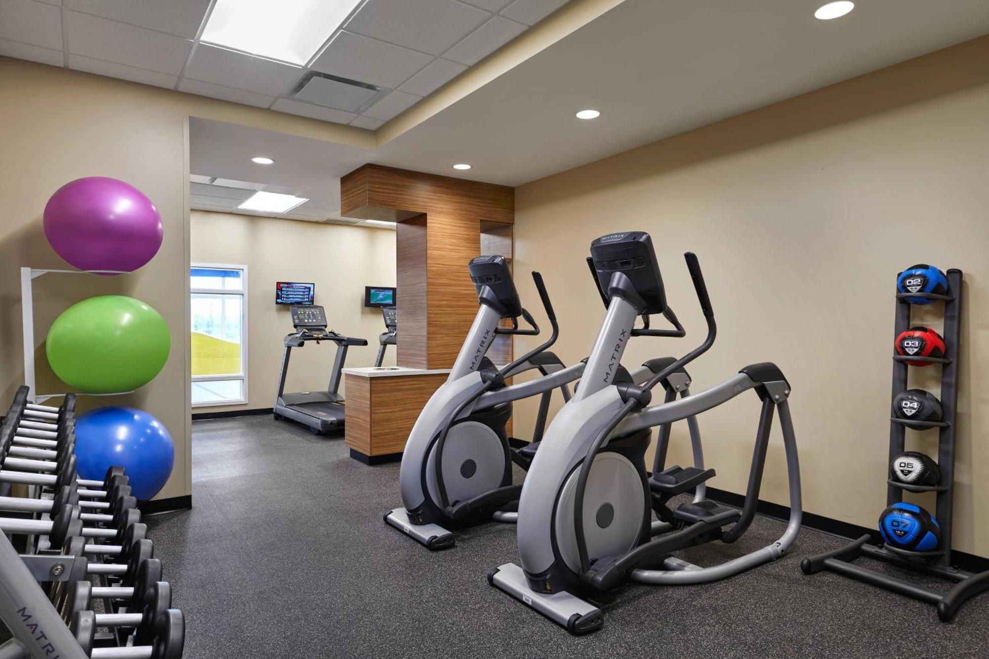 Towneplace Suites By Marriott Fort Mcmurray Dış mekan fotoğraf