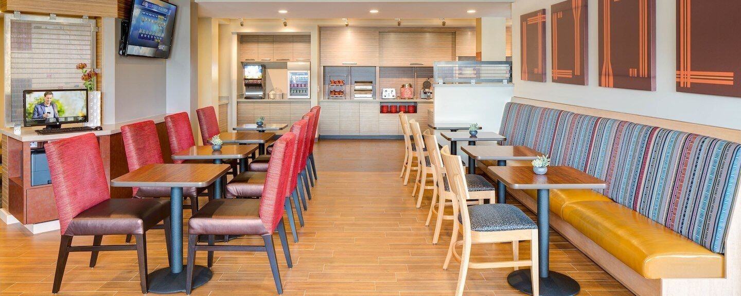 Towneplace Suites By Marriott Fort Mcmurray Dış mekan fotoğraf